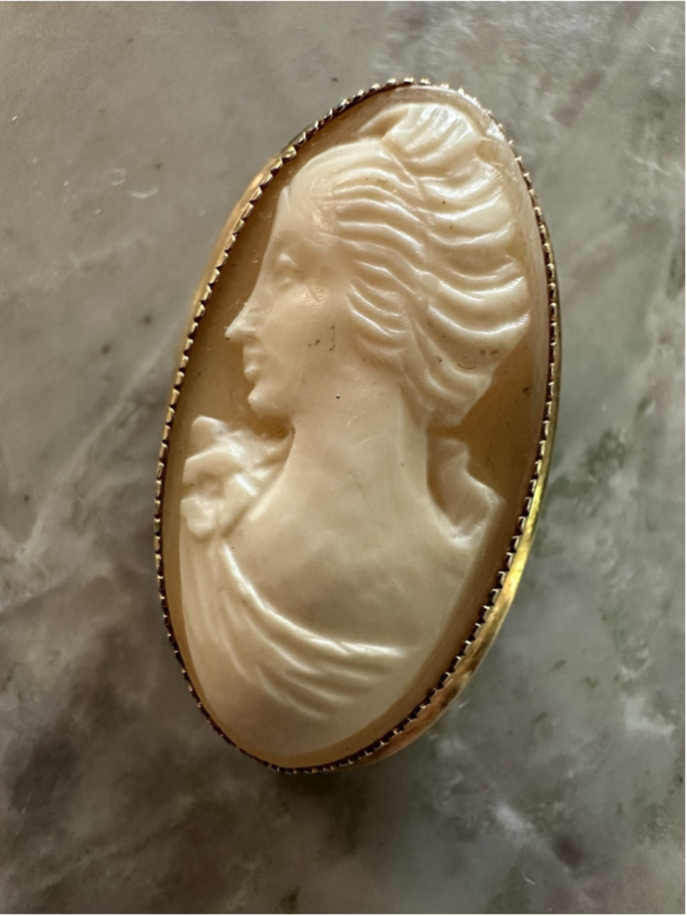 Vintage Cats more 12k Gold Filled 1-20 Carved Shell Cameo Brooch Pin Pendant